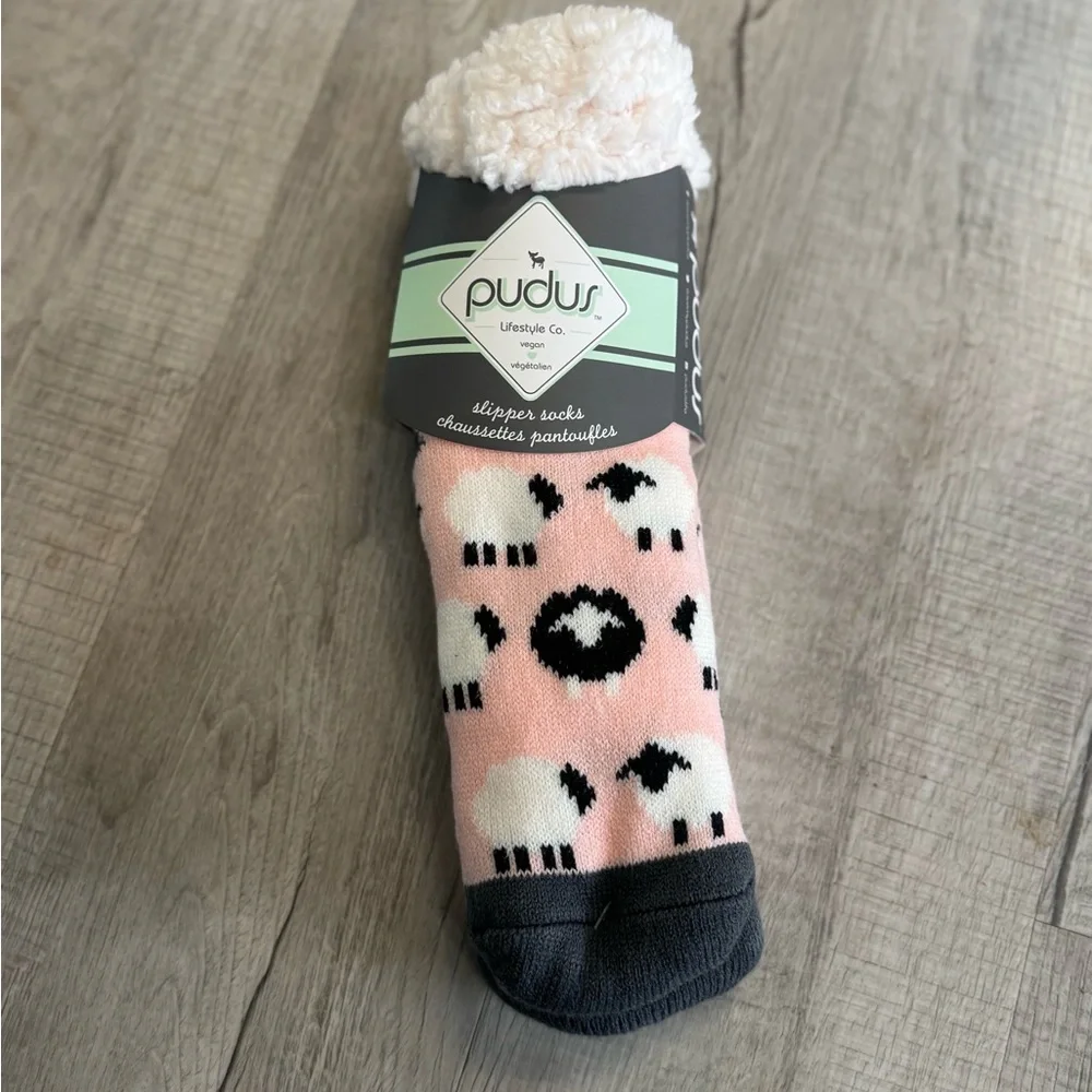 Pudus Cozy Pink Sheep Slipper Socks